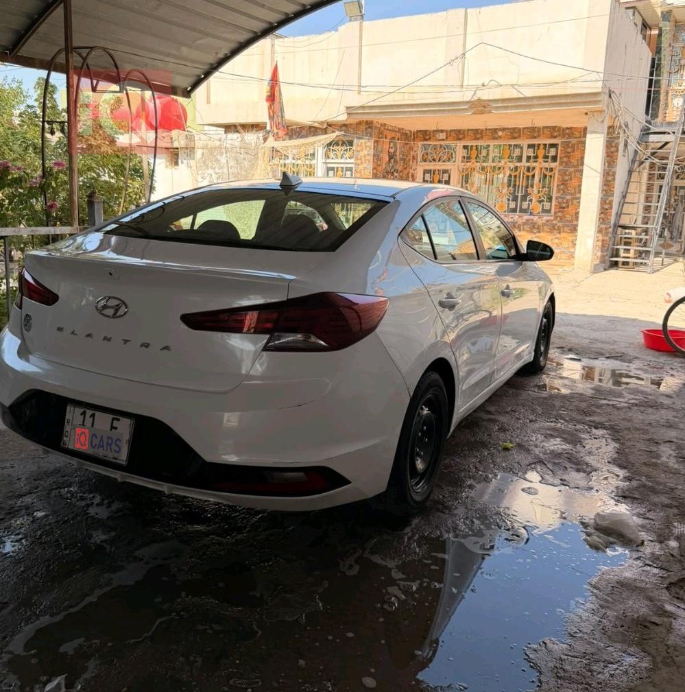 هيونداي النترا
